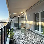Two Entire Apartments Liv Luxury Central A-B