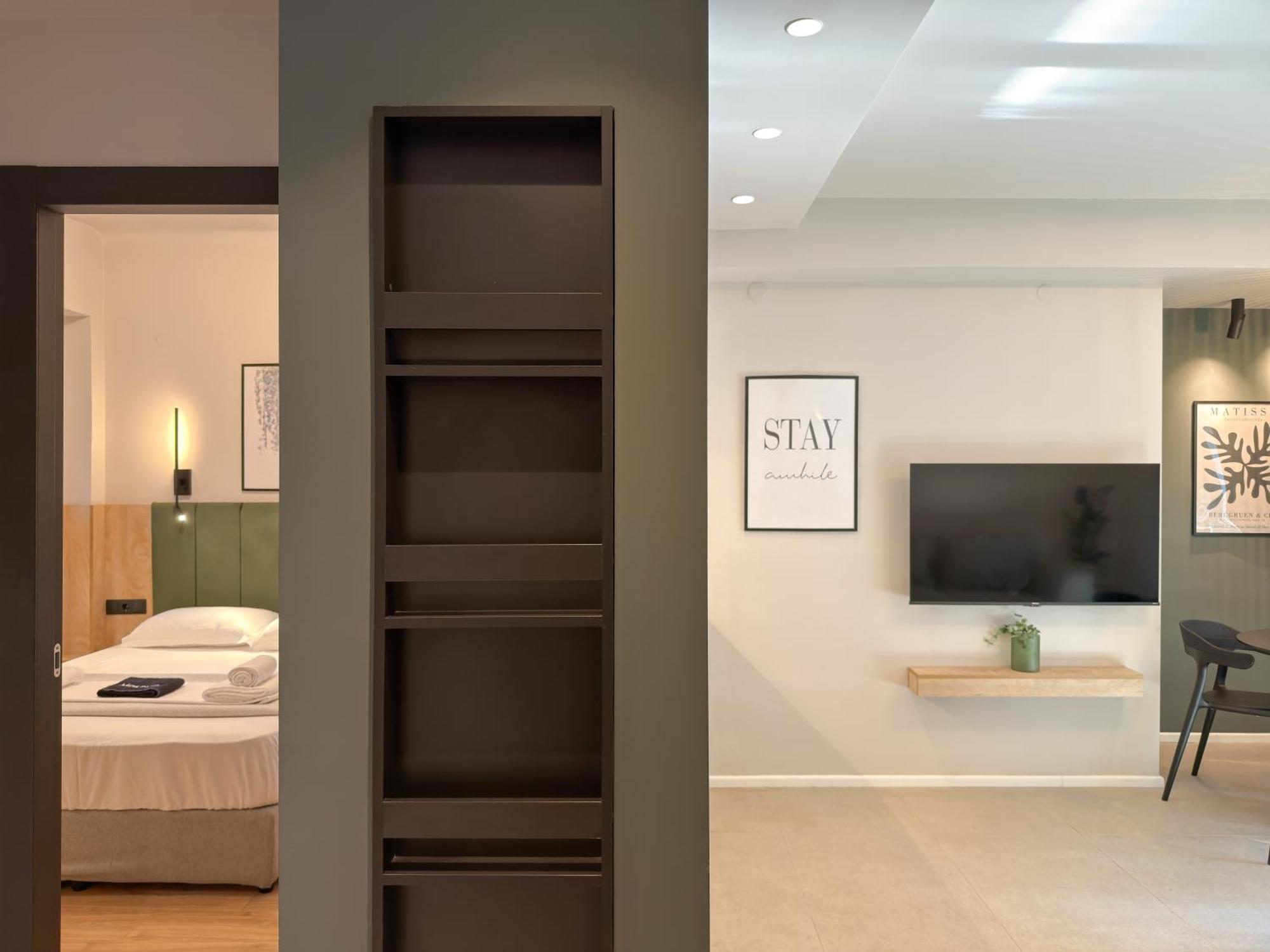 Liv Luxury A-b Thessaloniki