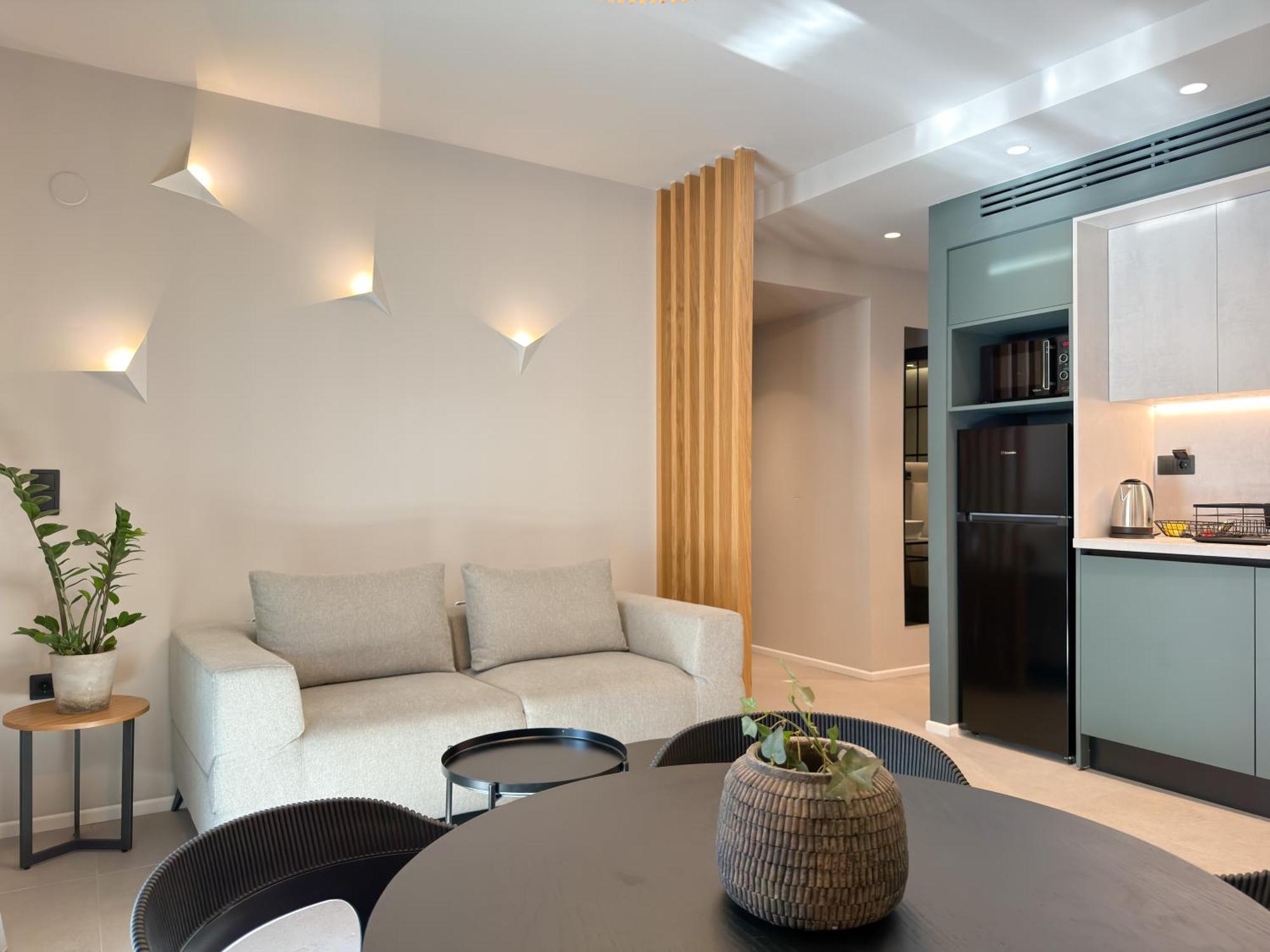 Liv Luxury A-b * Thessaloniki